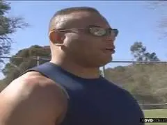 BBC vögelt blondes Luder vom Sportplatz