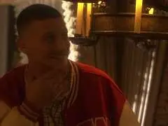 Heißer Fick mit Gummi im total versauten Diner