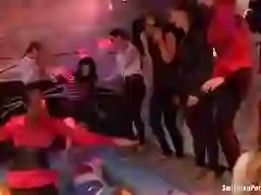 Party wird zur geilen Orgie